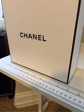 CHANEL White and Black Logo Gift Box